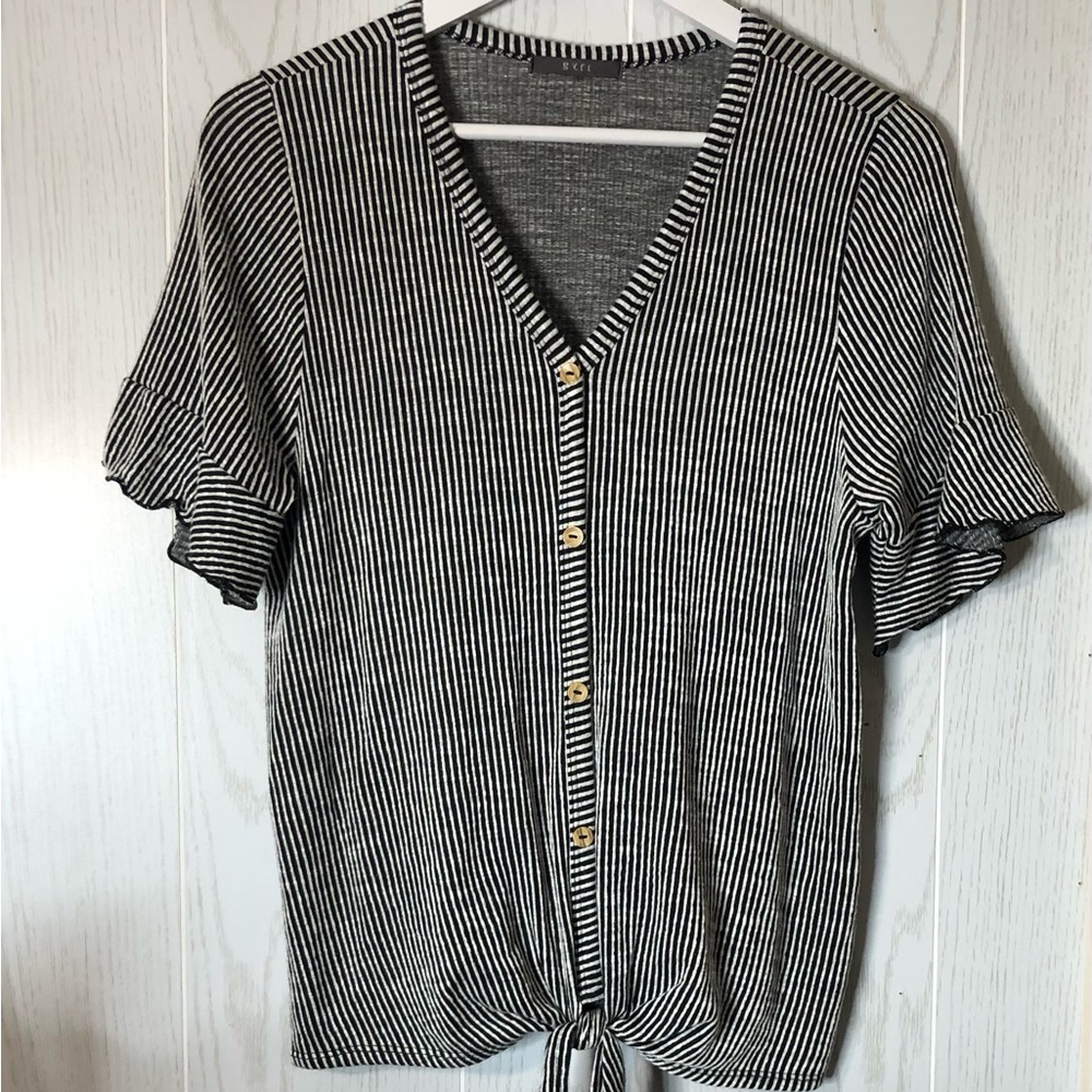 Boutique black top